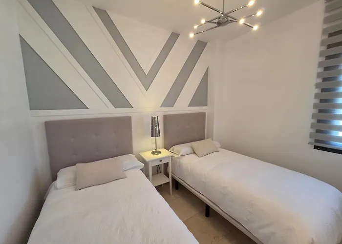 Apartment Flamingos Padierna Estepona